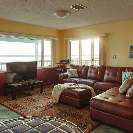 Admiral Suite